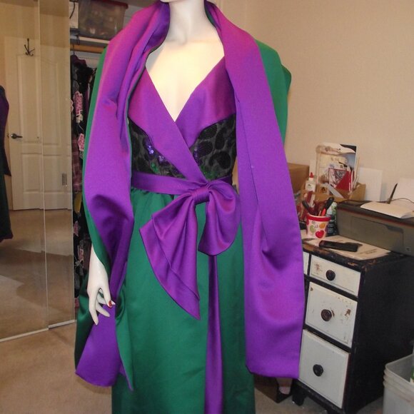 Vintage Formal Evening Gown Green n Purple with Sequined Body Reversable Shall - Picture 6 of 12